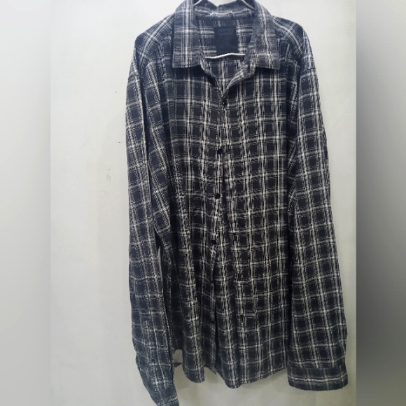 Levi's Other - Levis lines shirt